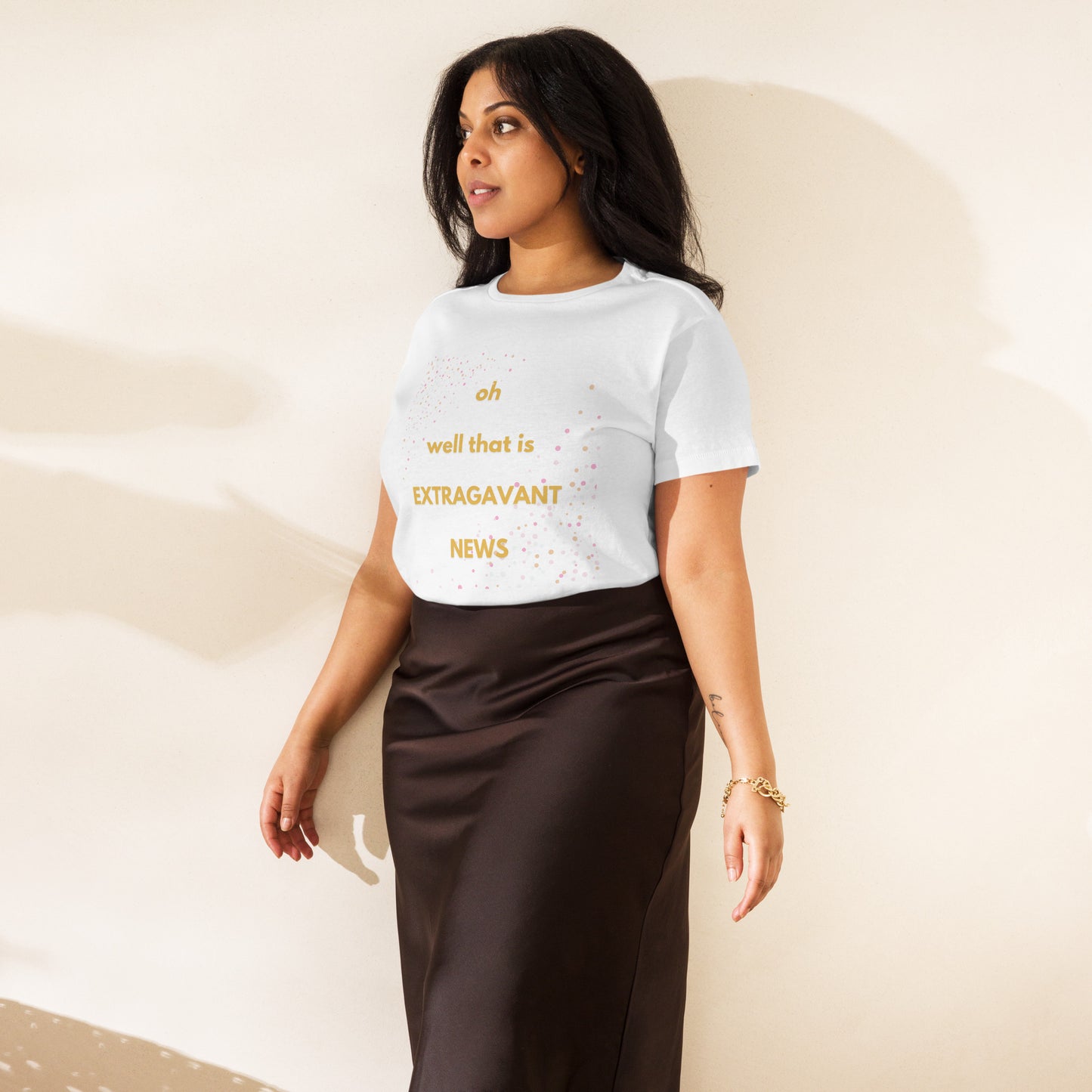 That's Extravagant News Women's T-Shirt